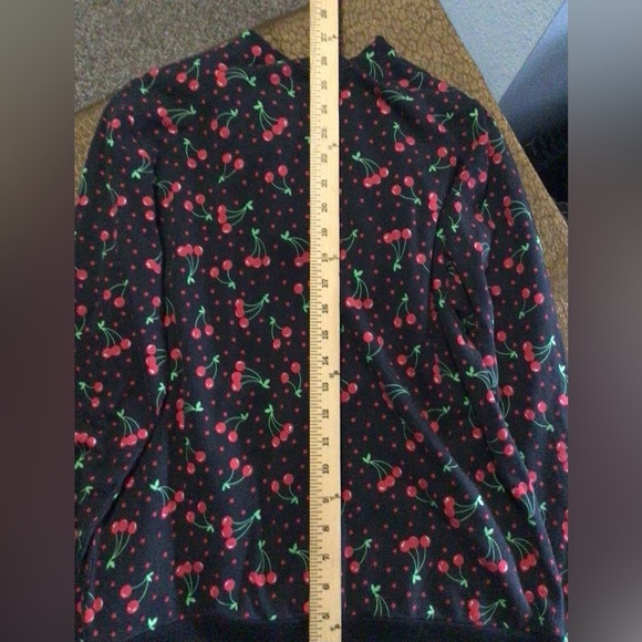 Victoria’s Secret Cherry zippered hoodie. - Picture 4 of 6